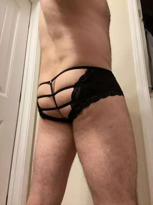 I love wearing the wife’s panties