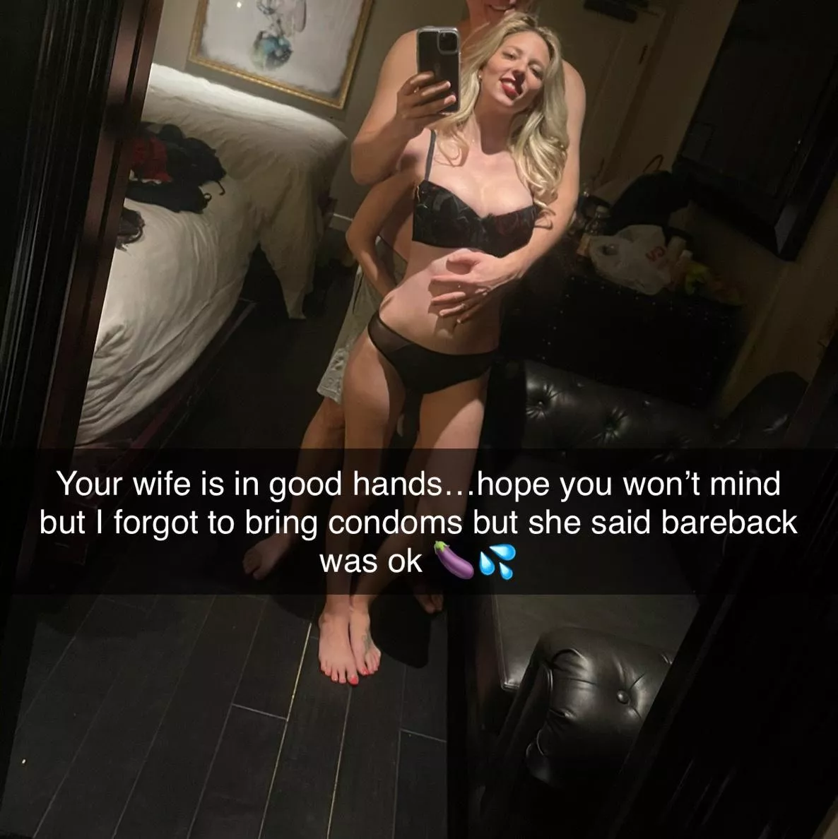 I love when my date sends my hubby a text😈