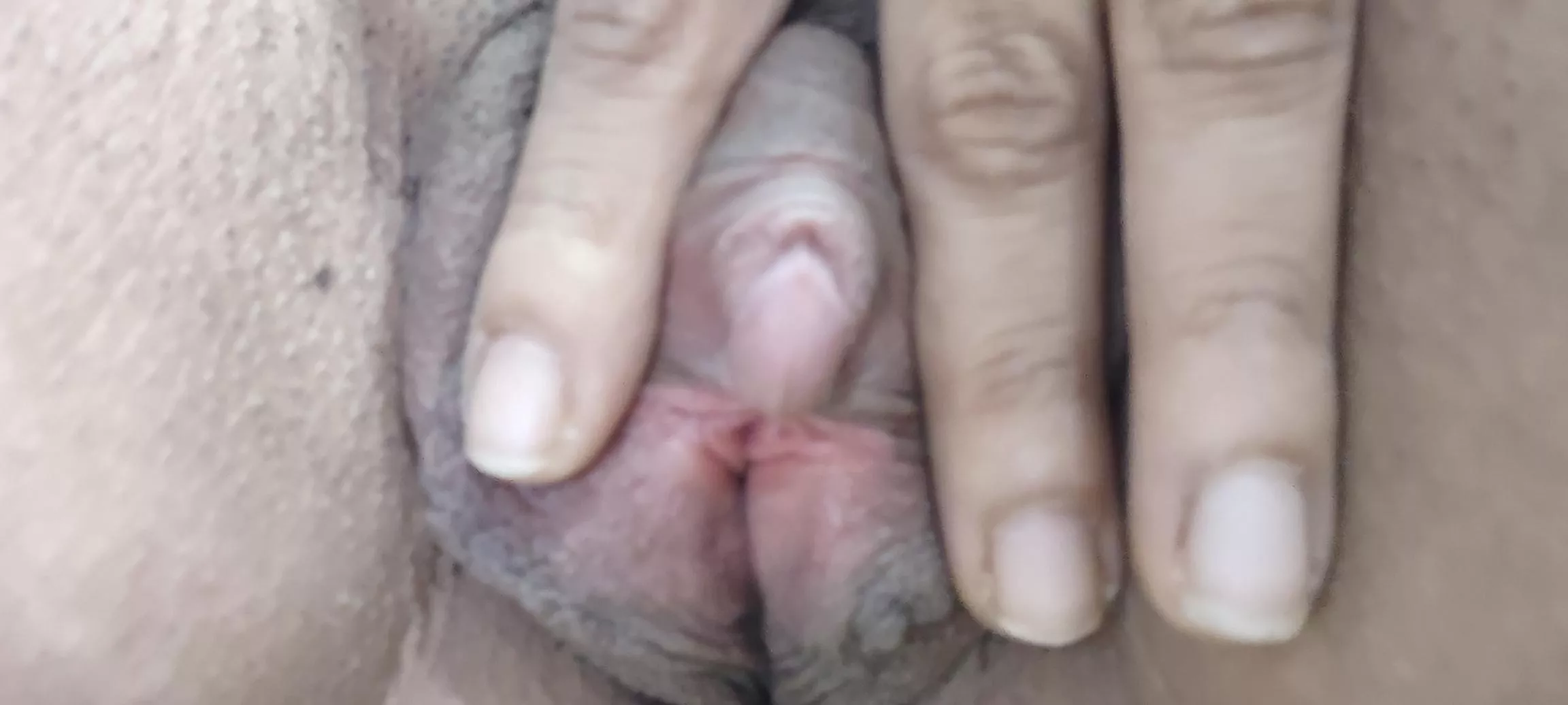 I made myself horny touching myself to take this picture 💋