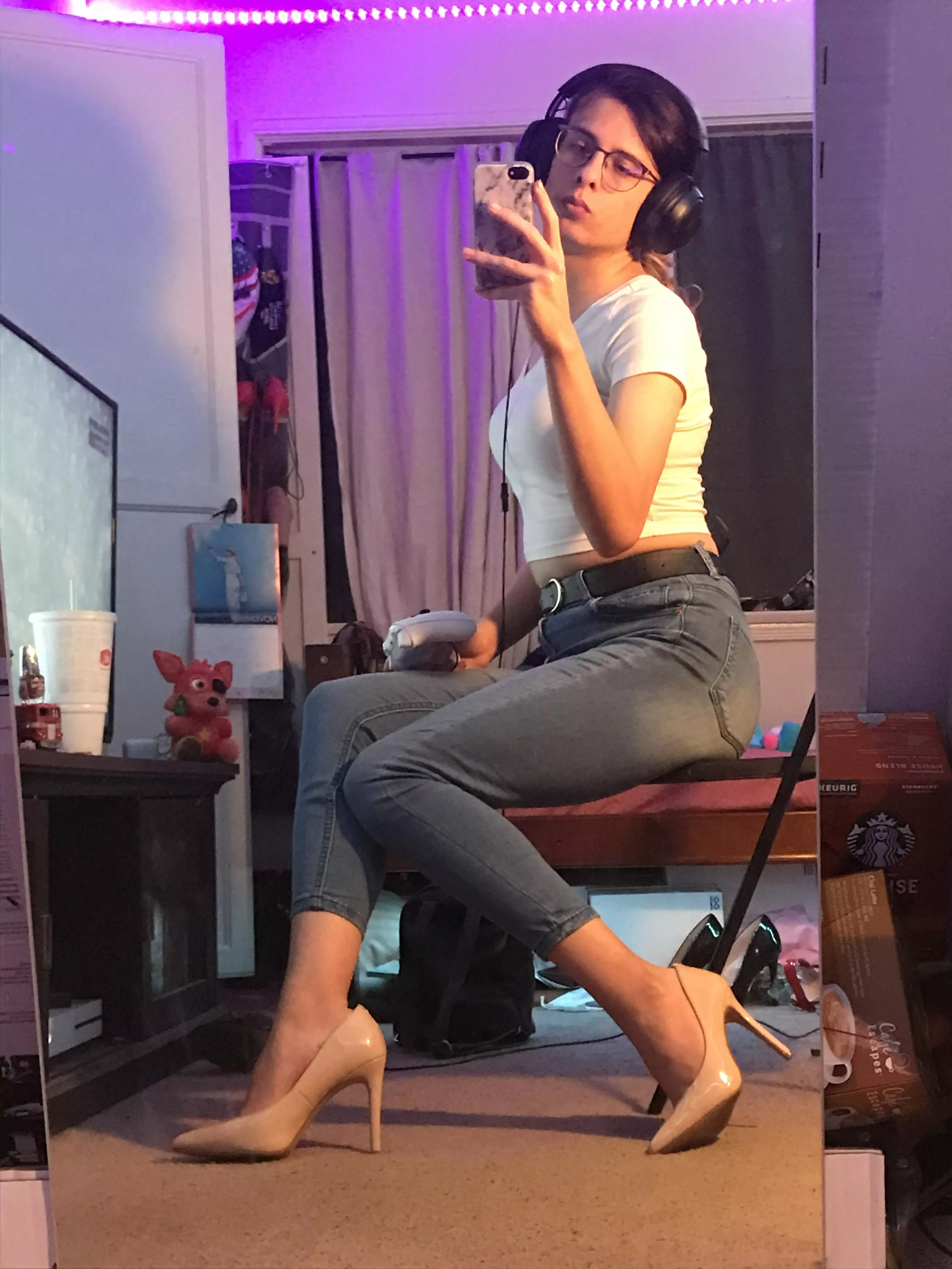 I may be a gamer but i sure as hell don’t dress like one ❤️