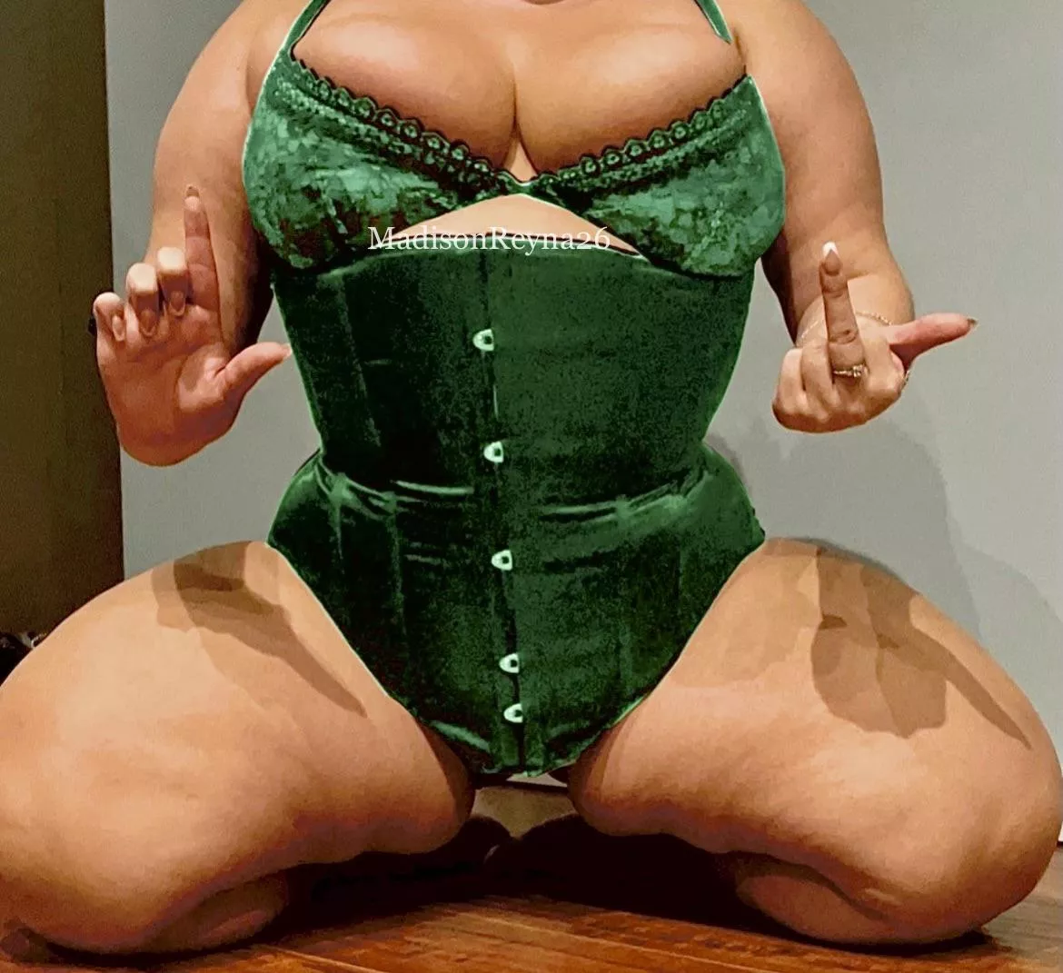 I may look [f]un and festive (I am/ do) but it’s time for you to spoil me! Wishlist links below!