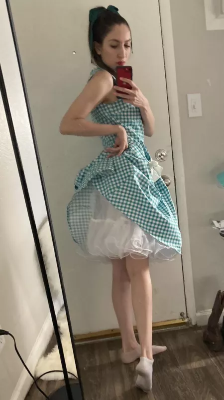 I may look like an angel, but I’m the devil in disguise;) pov- this is the view you see when you wake up. The view I see is a little slut (you) wearing my pink panties with a gag in your mouth and your ass spread open waiting for my dildo