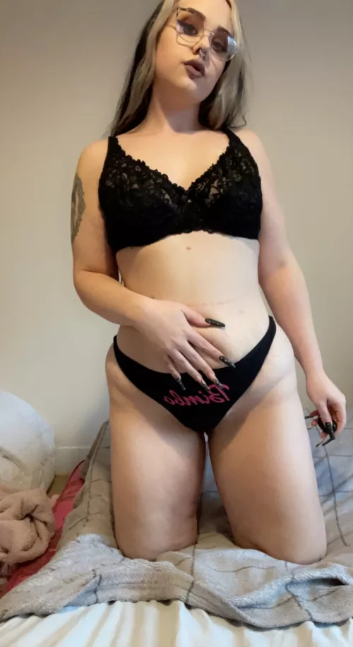 I maybe short and chubby but I’ll have you gooning until your balls are purple.