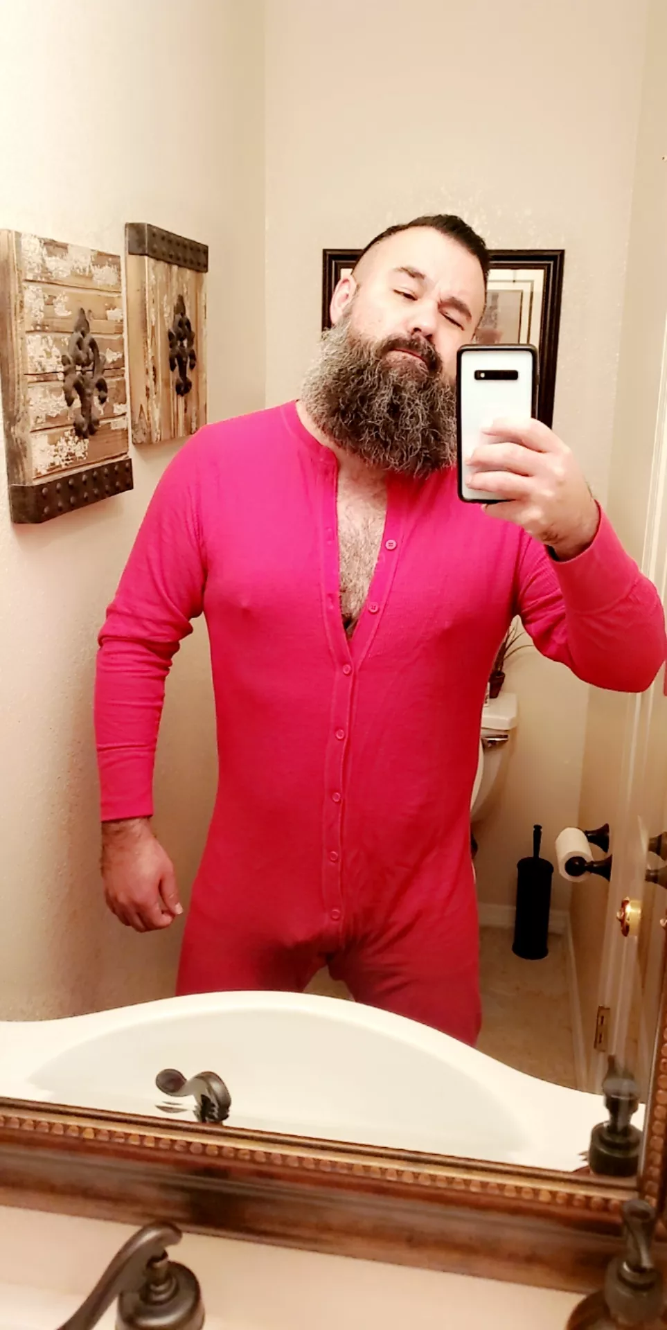 I might be chubby... but I still get cold 🥺