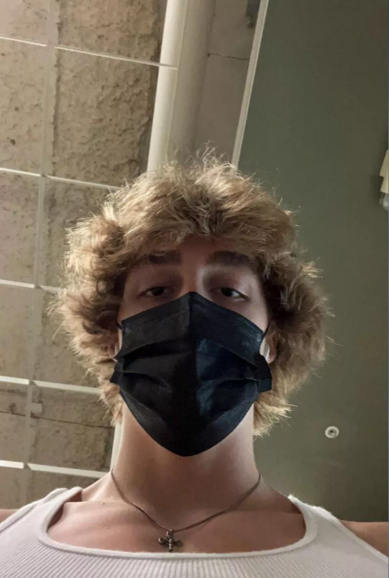 I miss my bf extra when he sends me pics like this from home 😉 (posted with his consent)