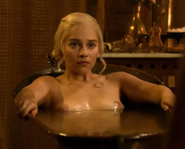 I miss thick Emilia Clarke
