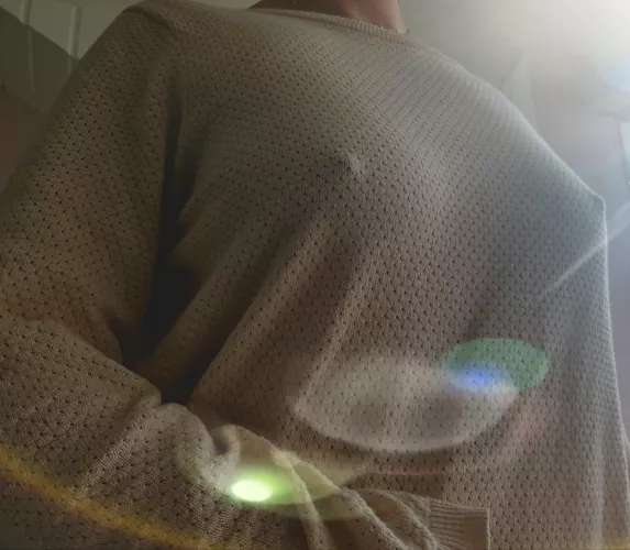 I must have forgotten my bra. Crazy? 🙈