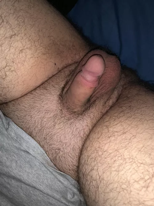 I must say it looks pretty good sitting on top of my balls here (29)