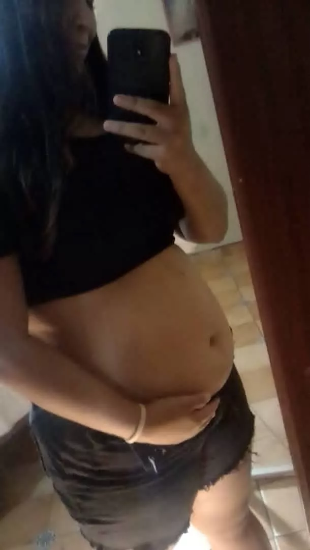 I need a feeder, someone who can help me? contact me at dm or kik valenmartinez16 I need a feeder, someone who can help me? contact me at dm or kik valenmartinez16
