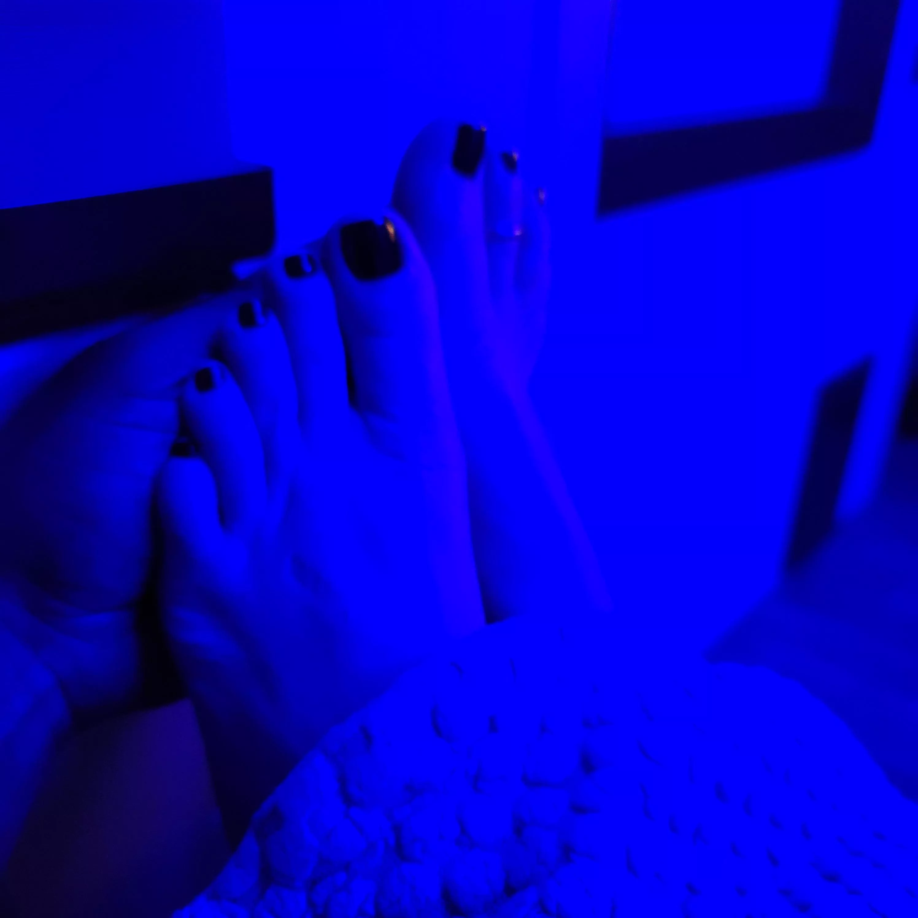 i need an oily rub with ur mouth 😋😉