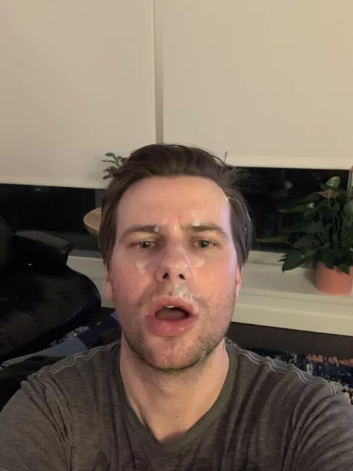 I need my face plastered! 😜😘