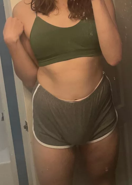 I need my hips grabbed from behind 🥰