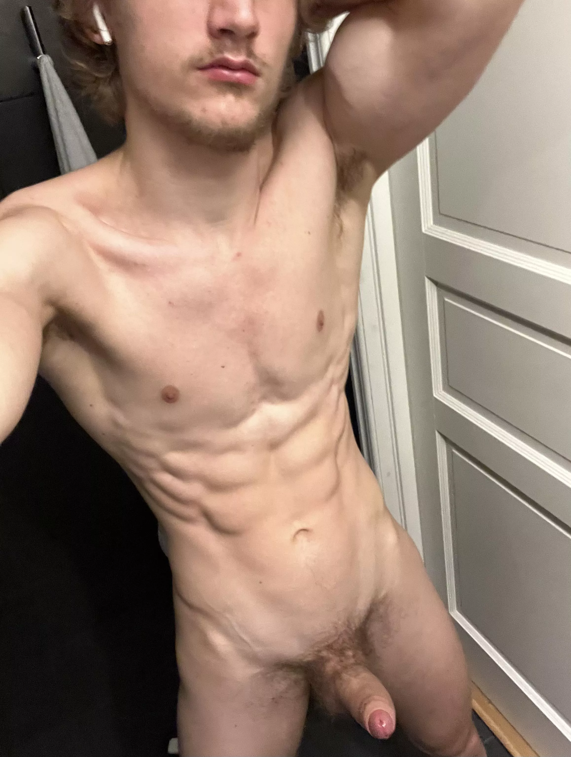 I need some pussy to wrap my 7 inch cock in for Christmas, want to be my wrapping paper? ๐ I need some pussy to wrap my 7 inch cock in for Christmas, want to be my wrapping paper? ๐