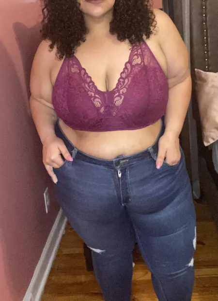 I only go to bars where shirts are optional! 💕