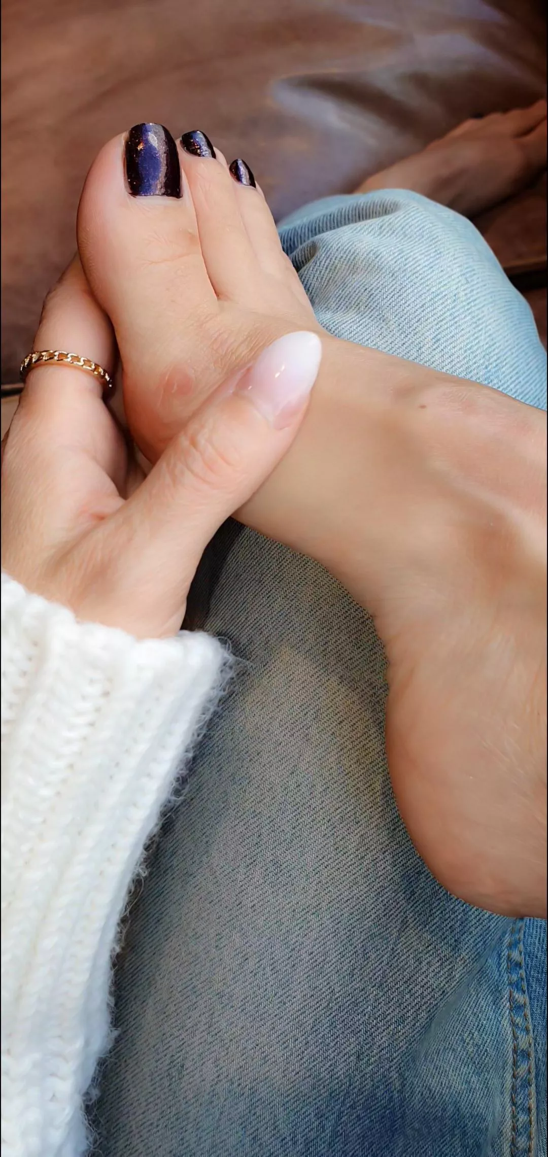 I prefer them in your lap 👣🤍