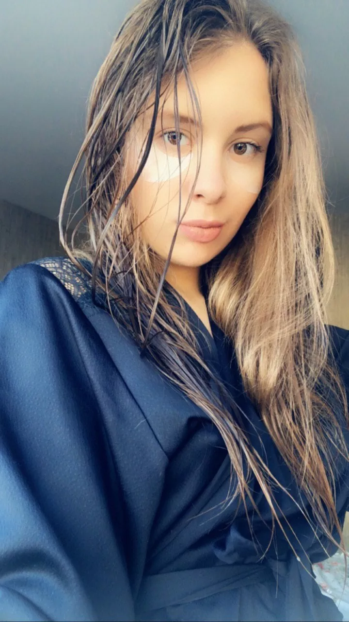 I really miss you in my bed right now.😉 I'm so wet with excitement.💦 I want to fuck my wet pussy.🍓 will you come?😋Link below I really miss you in my bed right now.😉 I'm so wet with excitement.💦 I want to fuck my wet pussy.🍓 will you come?😋Link below