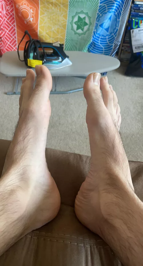 I really need a foot rub :(