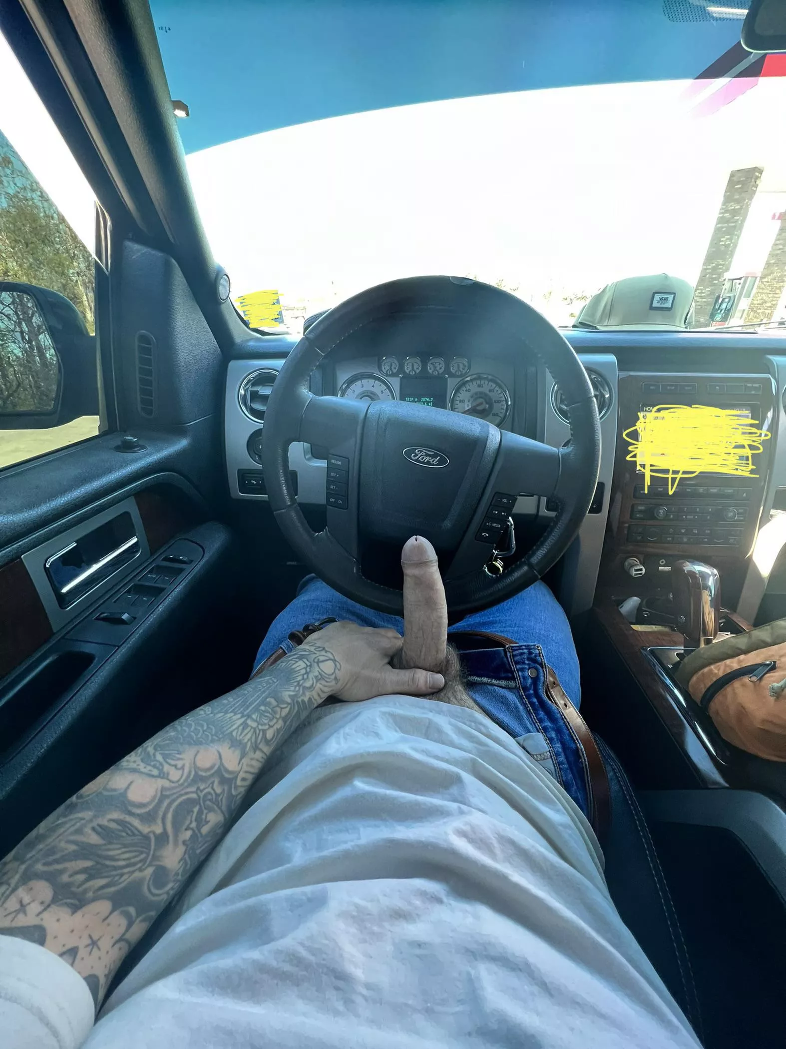 I really need more moms and wives to share with on k….I…..k 😈