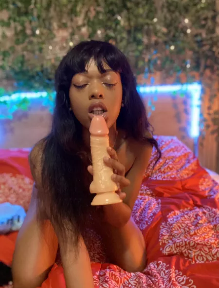 I really wish this were real! 👅