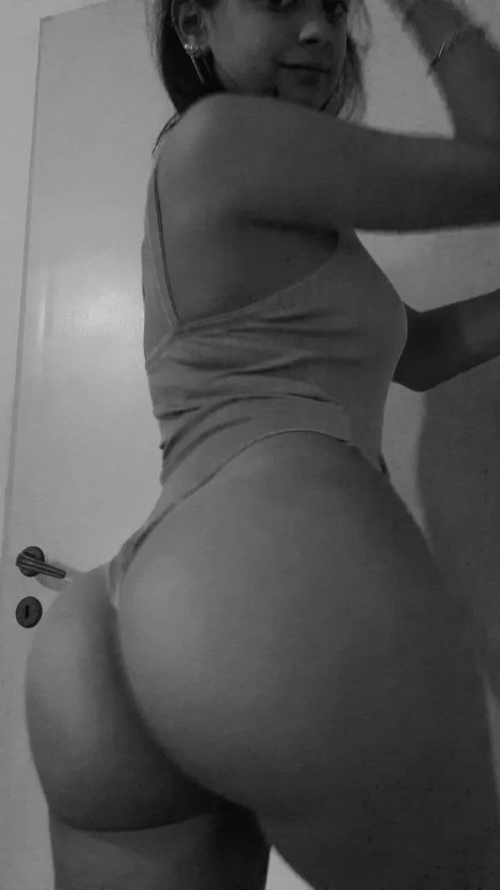 I recently turned 18 π LOTS of content on my page π HONEST cock ratings π Dirty sexting π Customs π GFE π Lots of fun! π Come say hi right now π I recently turned 18 π LOTS of content on my page π HONEST cock ratings π Dirty sexting π Customs π GFE π Lots of fun! π Come say hi right now π