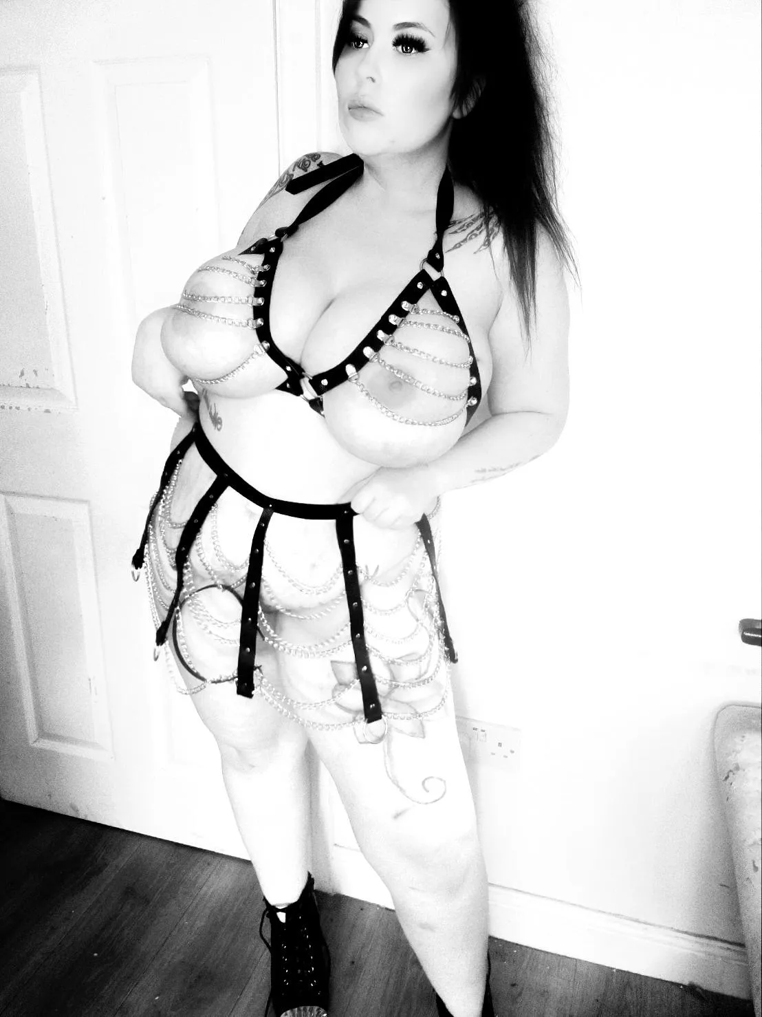 I see you looking....