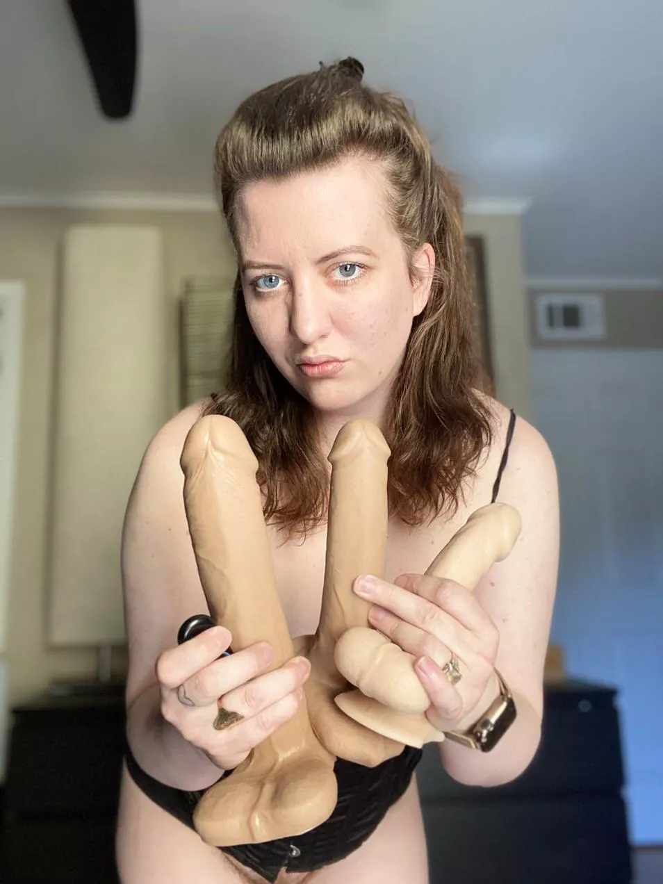 I seek for a sissy newbie who’s ready to obey my orders and ready to be humiliated, feminized and completely owned by mommy...... SC ygoddess287