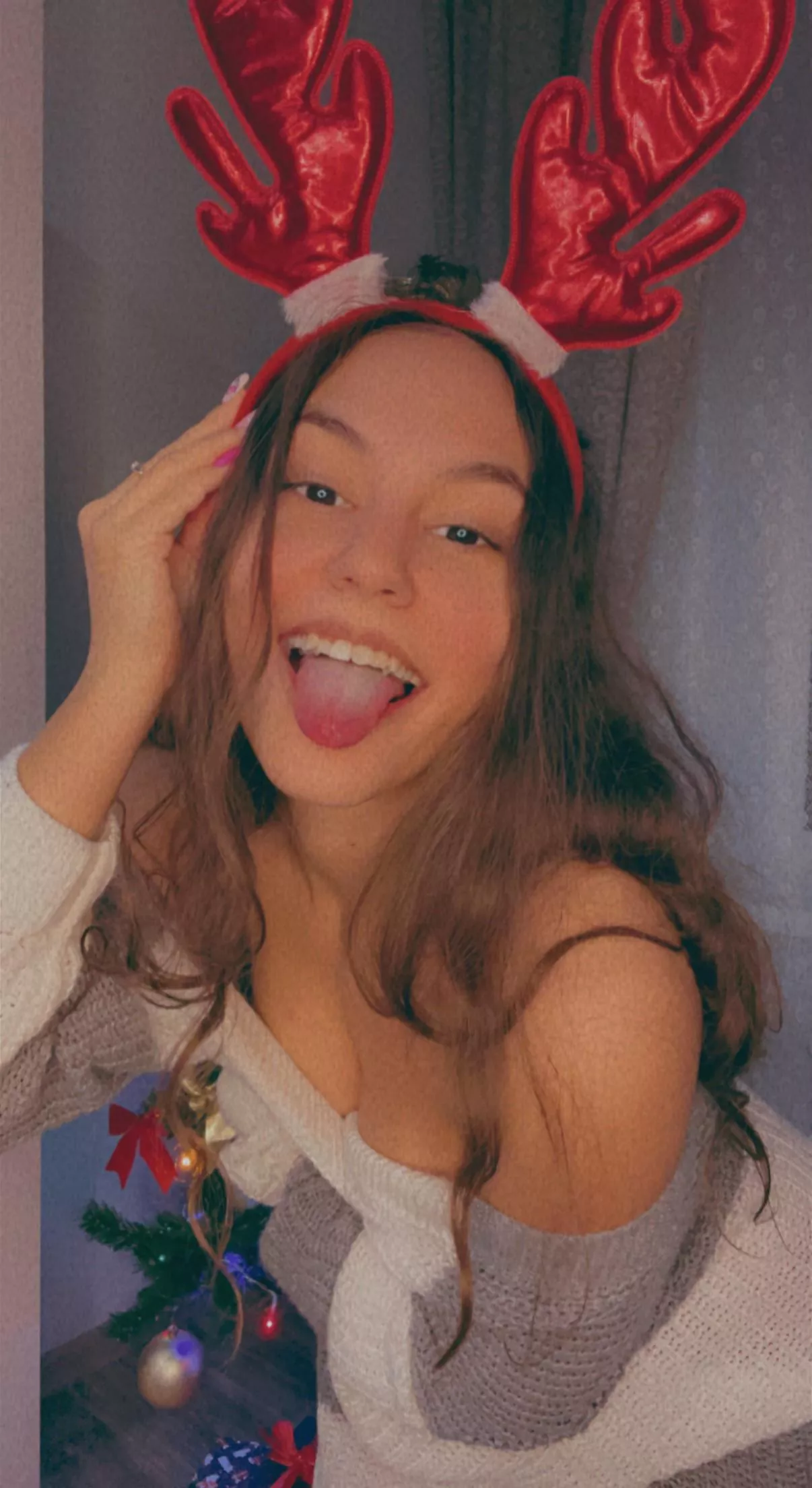 I share with you a festive playful mood😛❣️