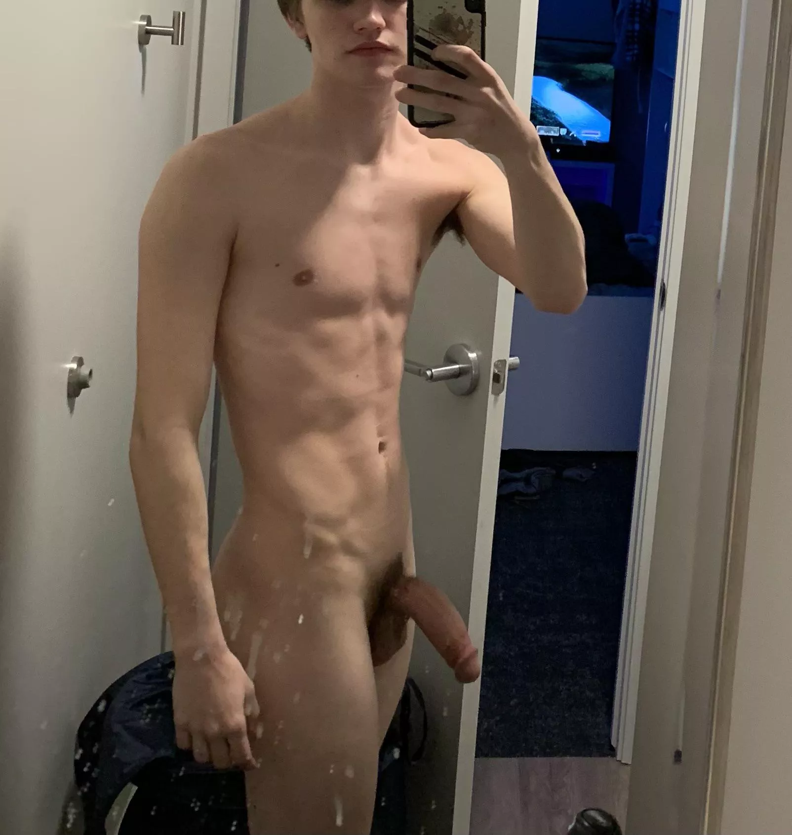 I should clean my mirror (19) I should clean my mirror (19)