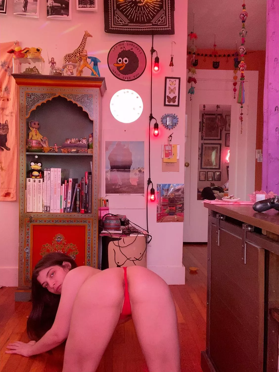 I spy w my little eye,