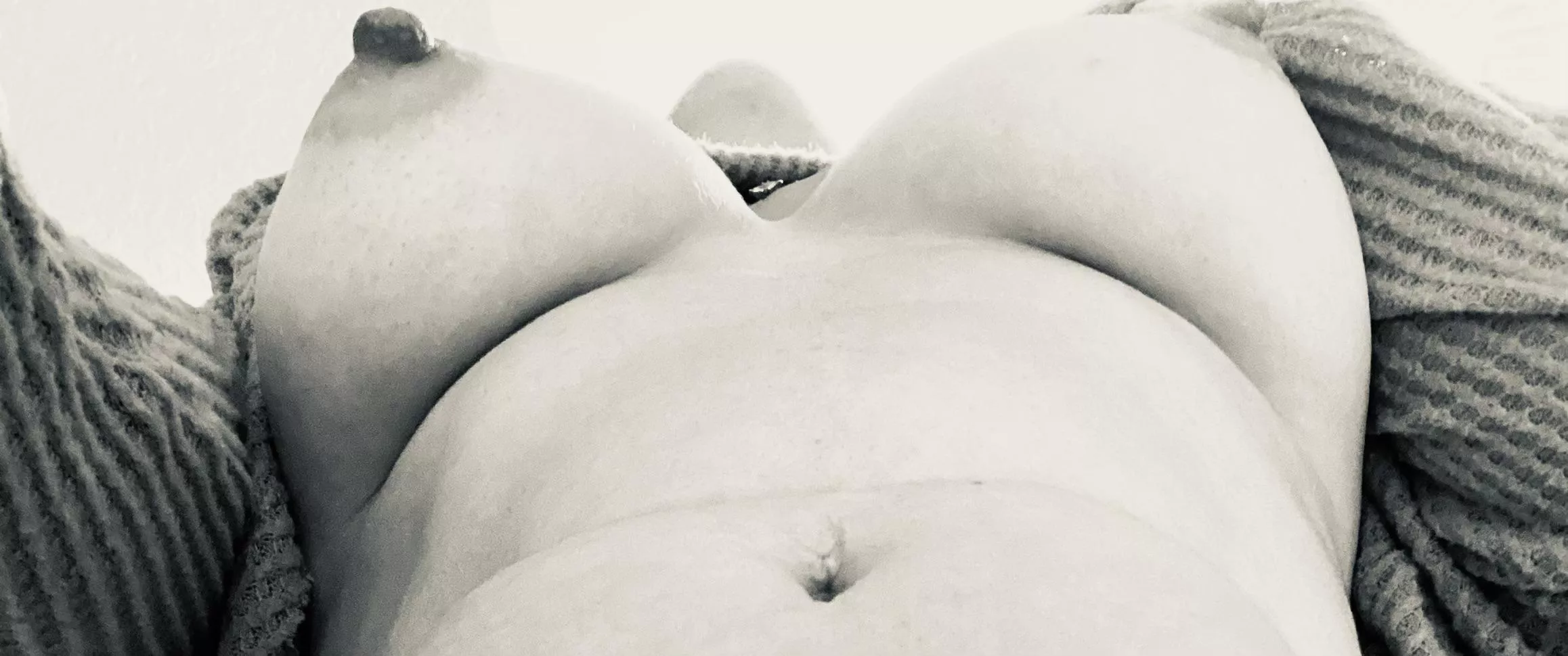 I swear, my tits just need to be played with constantly… 🥺 would you mind helping a girl out? I swear, my tits just need to be played with constantly… 🥺 would you mind helping a girl out?