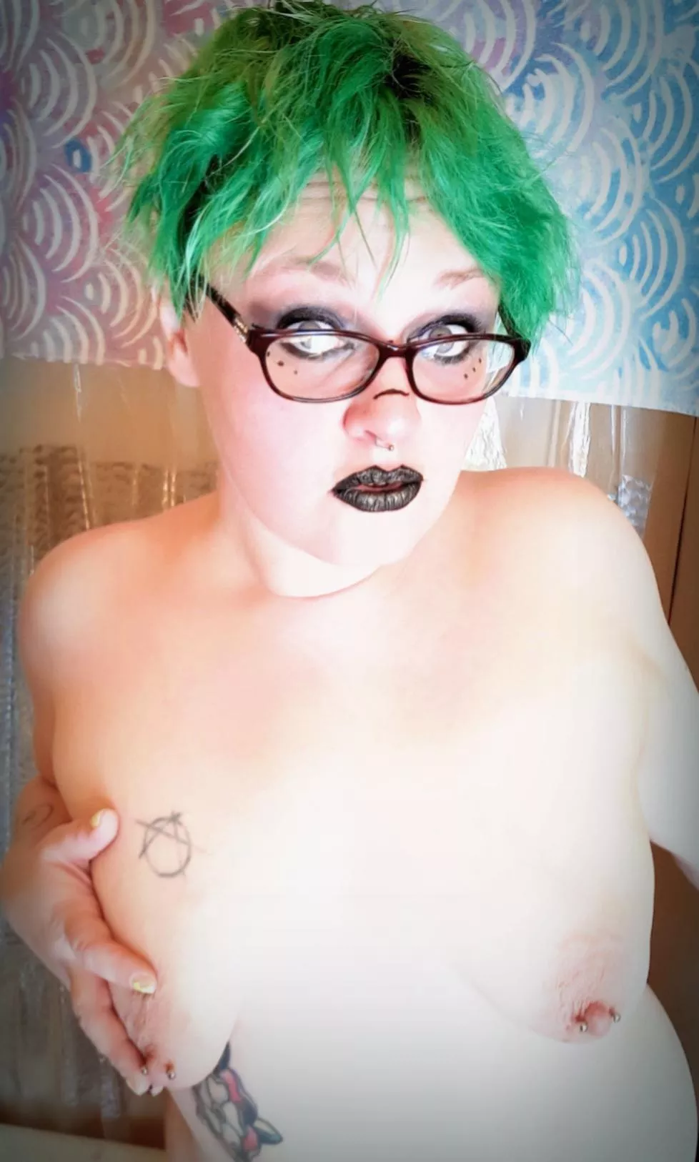 I think I need to stop being lazy and spike the 'hawk