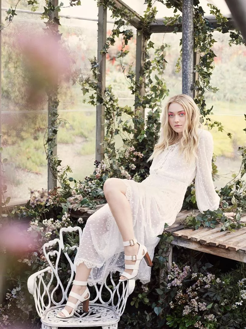 I think I'm in love with Dakota Fanning...