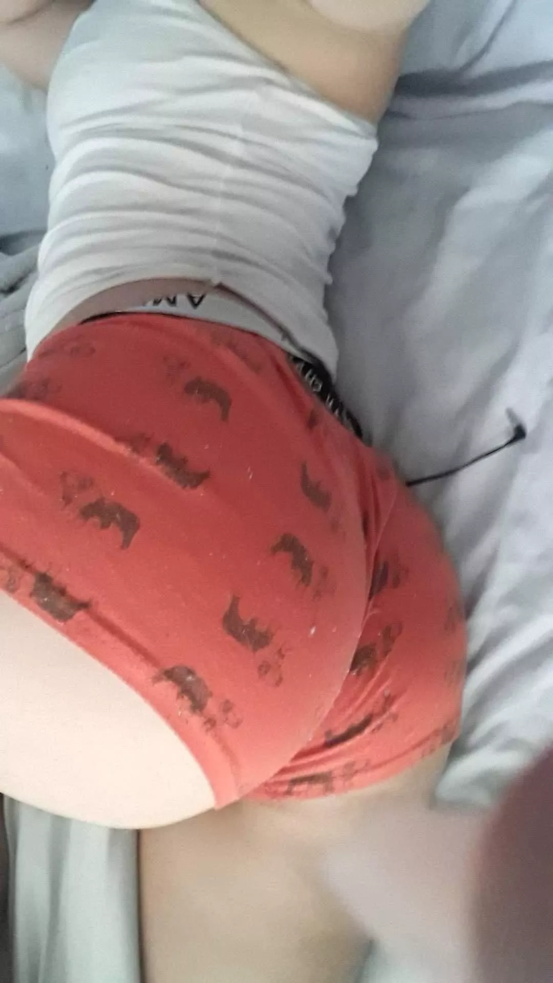 I think it’s time to lighten up your feed with my ass❤️