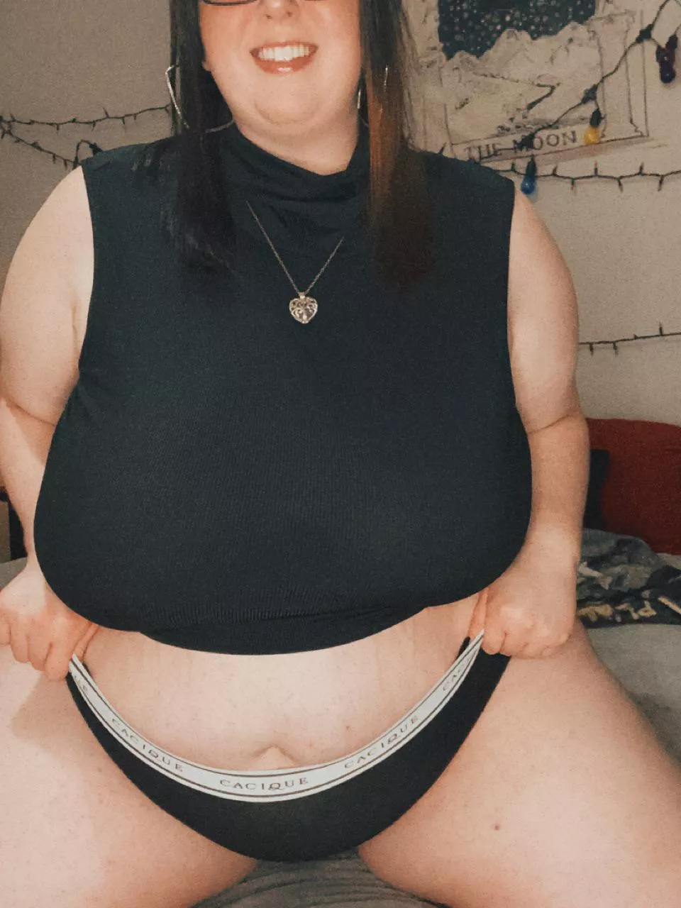 i think my shirt would look better on the floor 😉