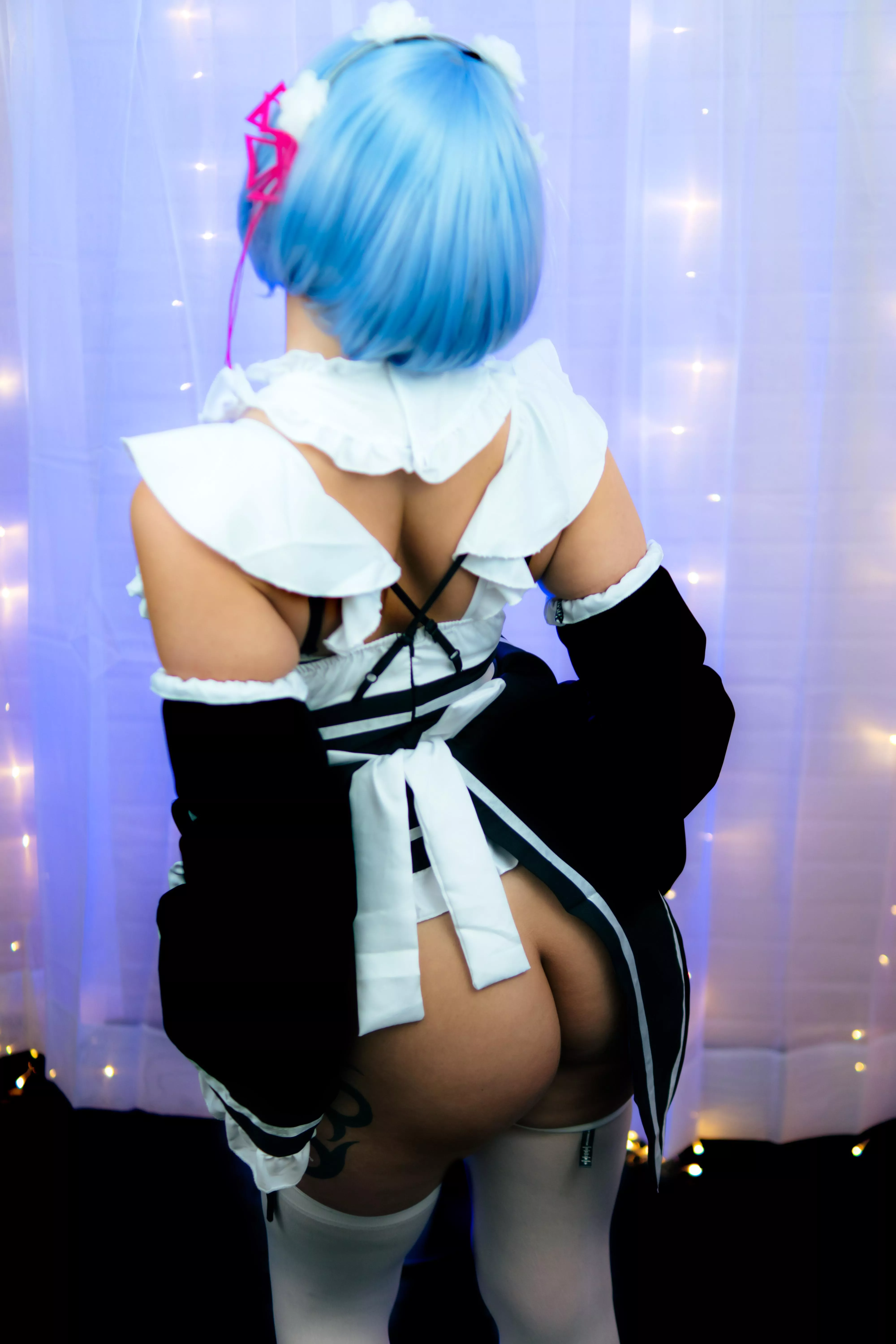 I think Rem might've forgotten something😏😏 I think Rem might've forgotten something😏😏