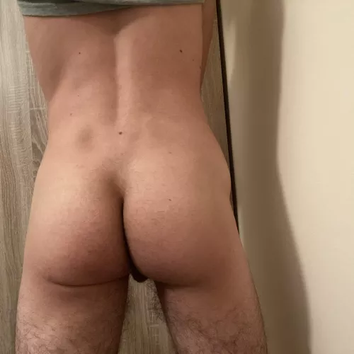 I think you can see more then my butt from here