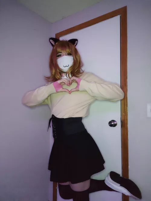 I threw together this outfit today, I really like how it came out!