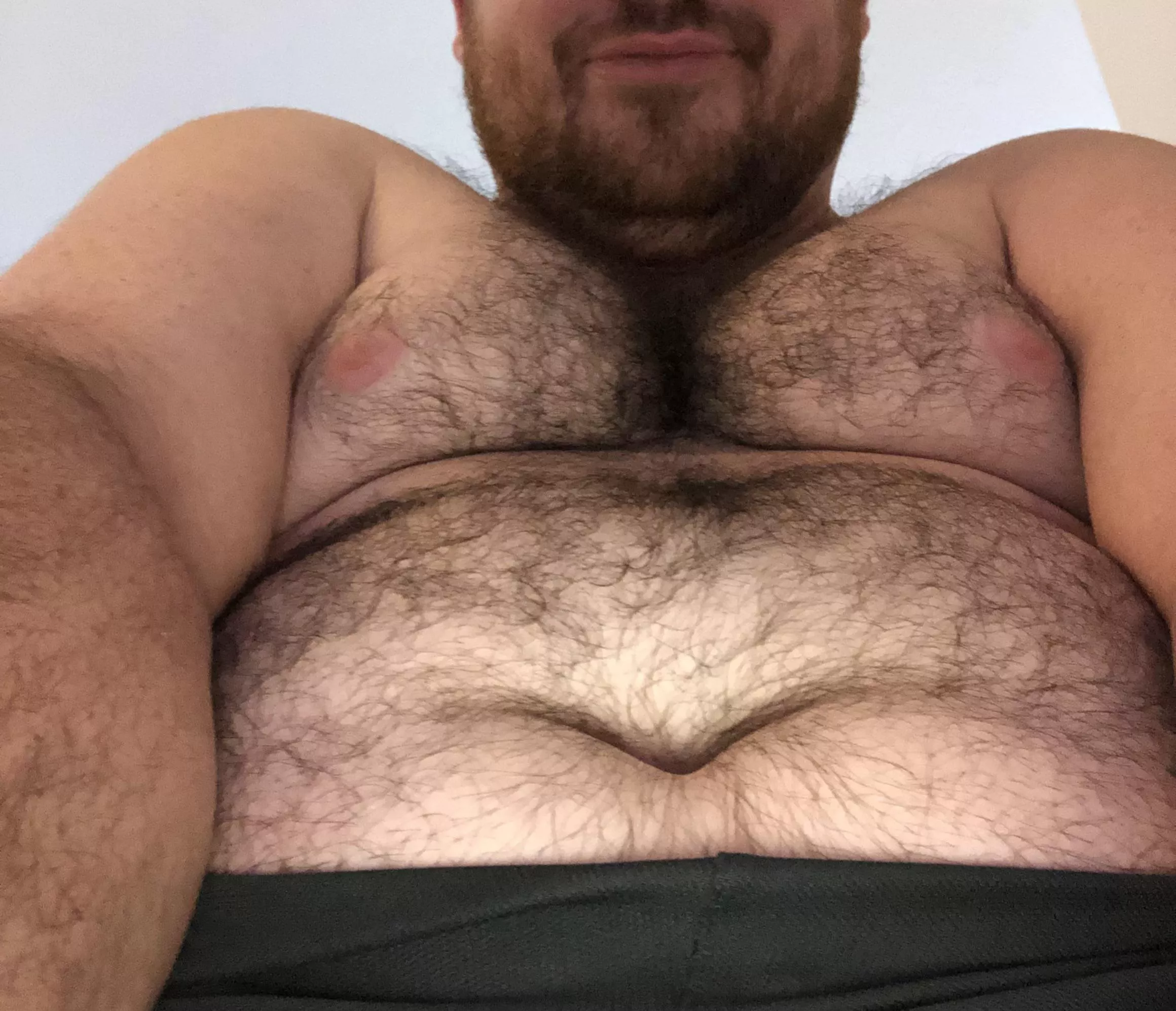 I tried to make my lips do the same thing as my belly button 😅 I tried to make my lips do the same thing as my belly button 😅