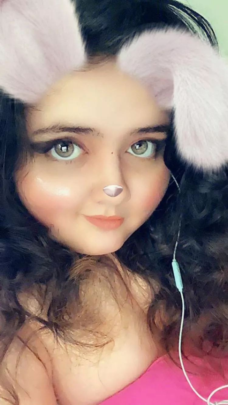 I used to have a bunny tail plug too ;) I used to have a bunny tail plug too ;)
