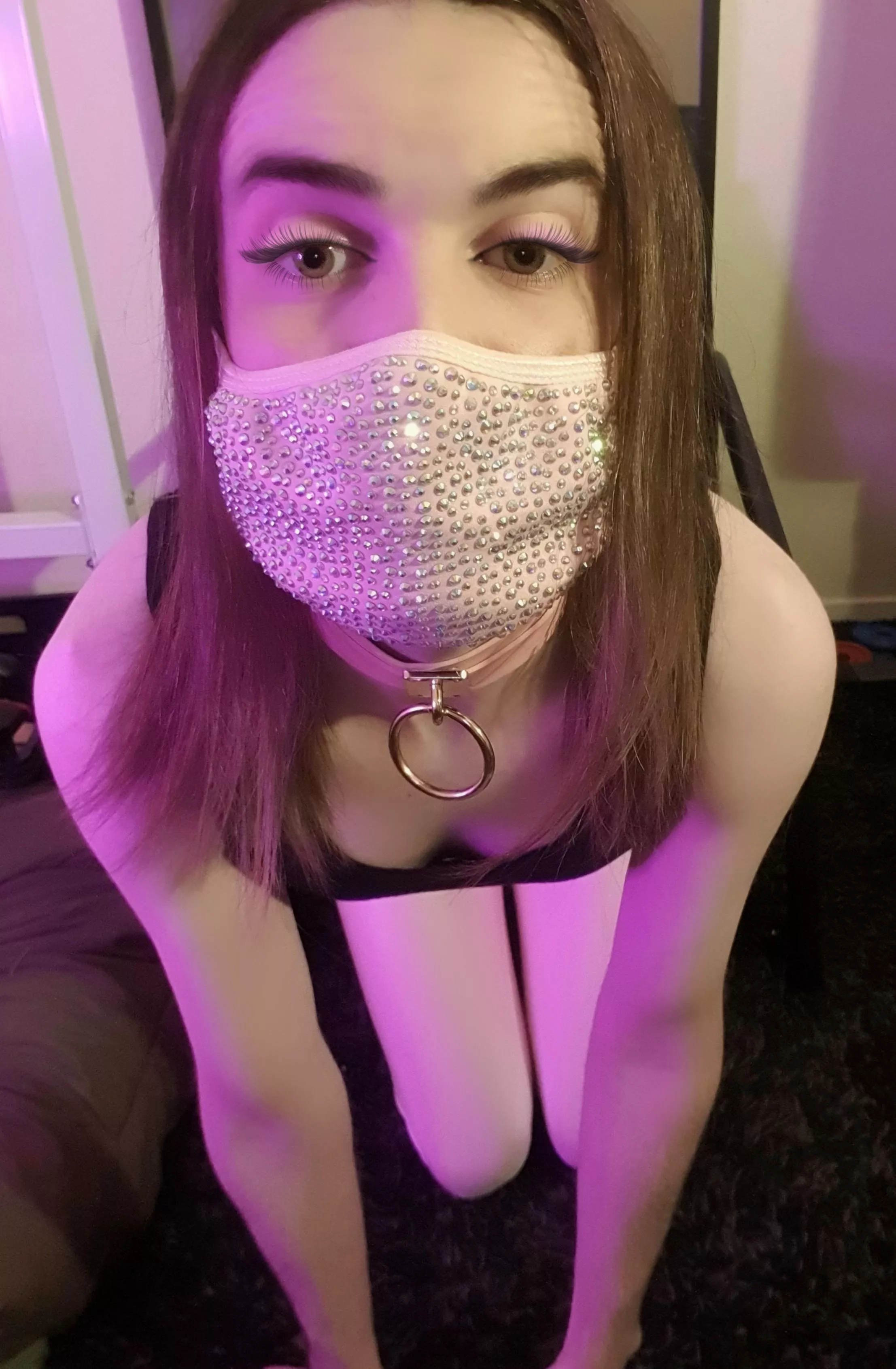 I wanna be facefucked 😳