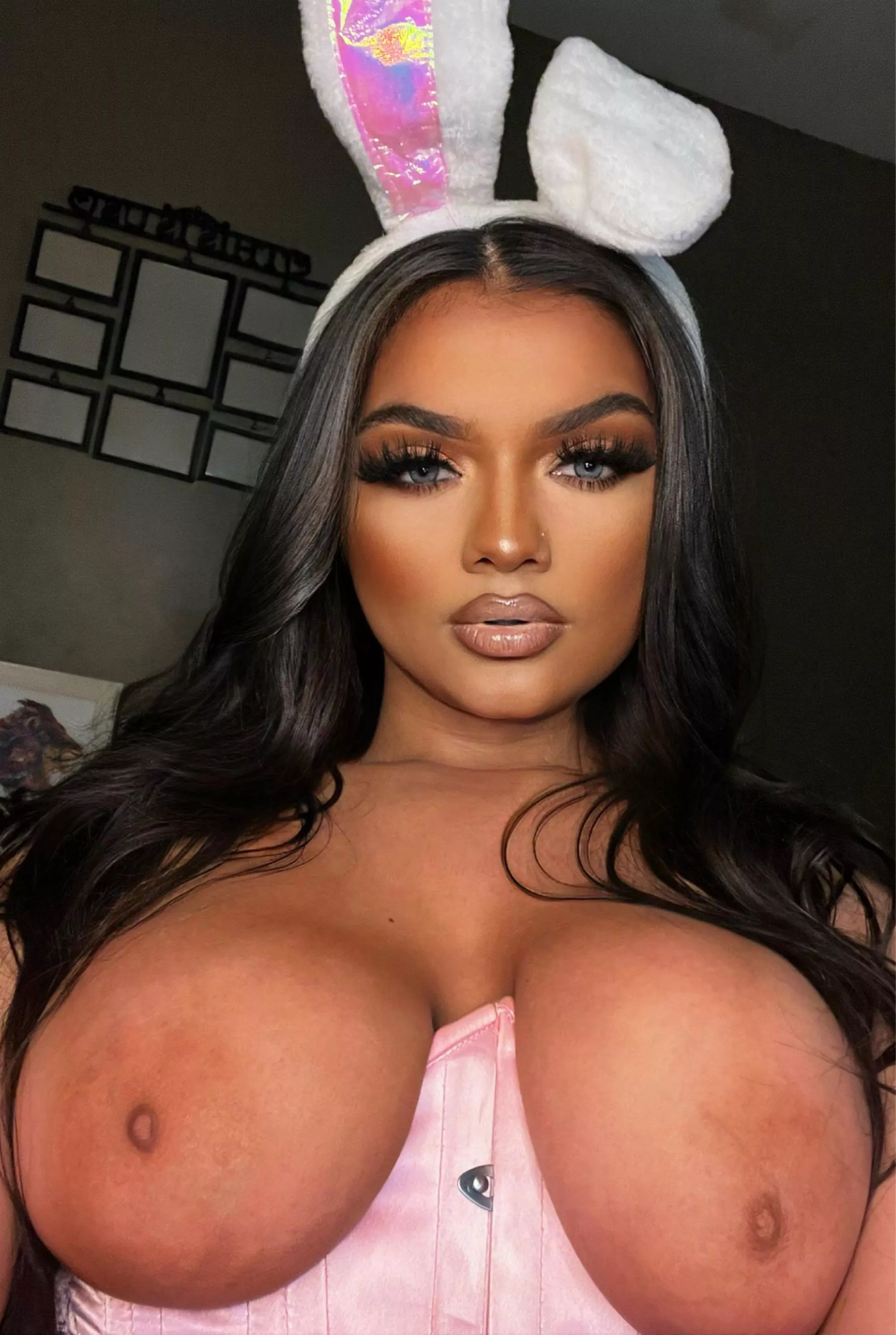 I wanna be your fuck bunny! 🐰