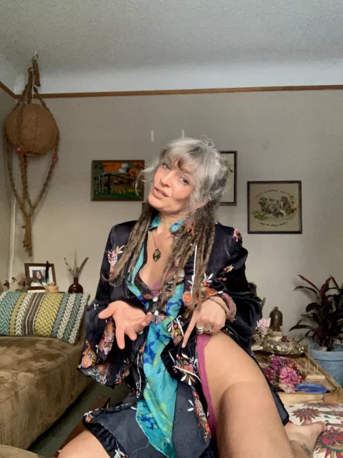 I wanna cast my spells on you baby