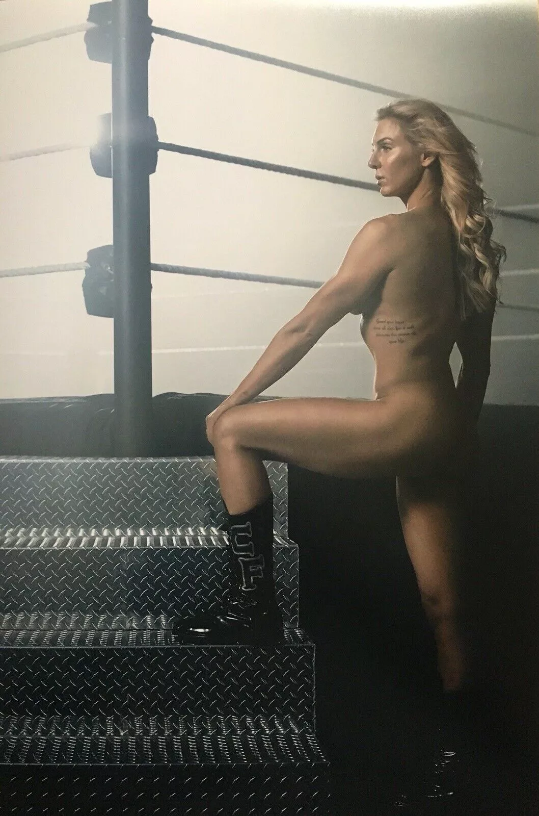 I wanna see Sasha Banks doing this type of photoshoot