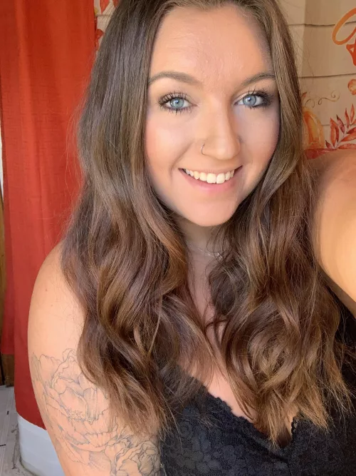 I wanna sit on someone’s face🤤