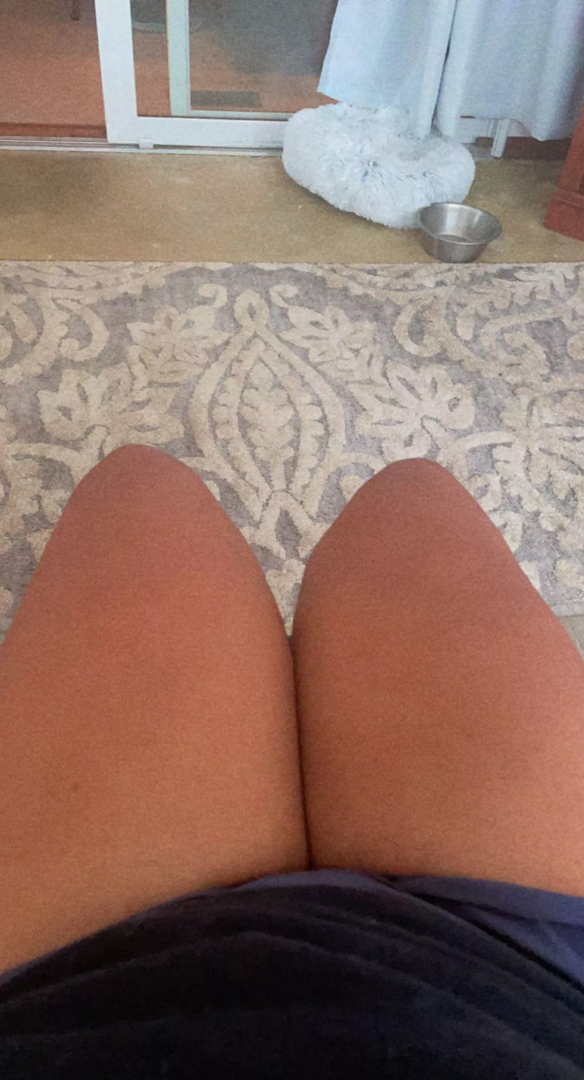 i want a dominant daddy message me to roleplay & let’s fuck ;)