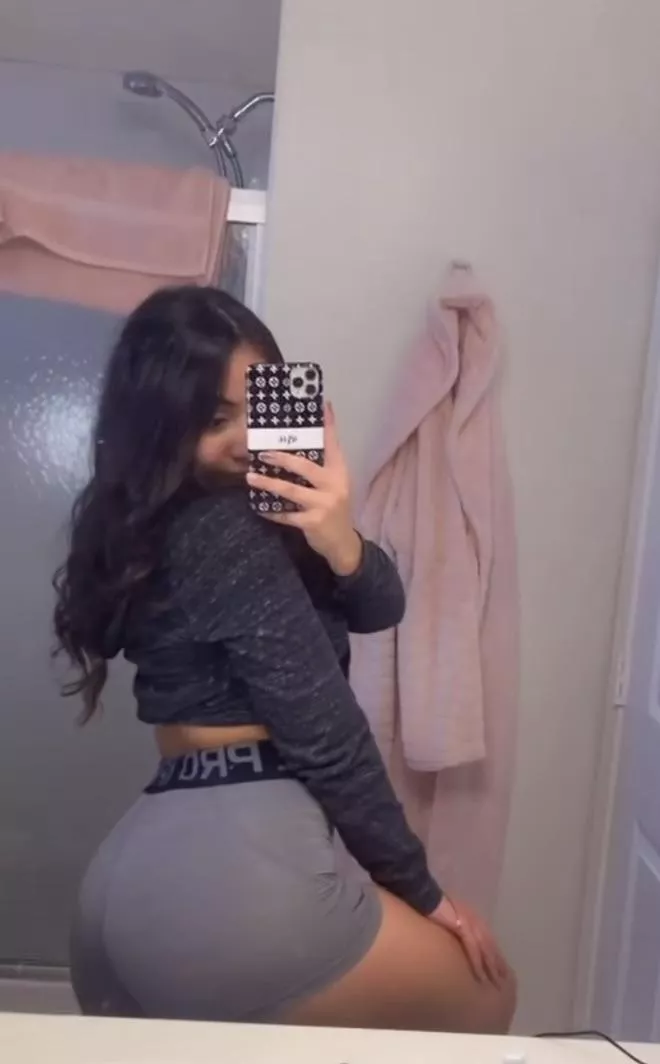 I want some dick. 👉🏻👈🏻🥺