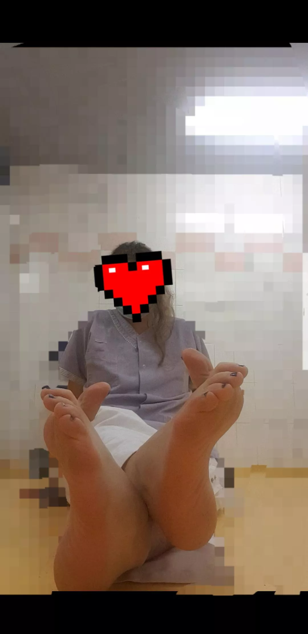 I want Someone to lick my feet and suck my toes I want Someone to lick my feet and suck my toes