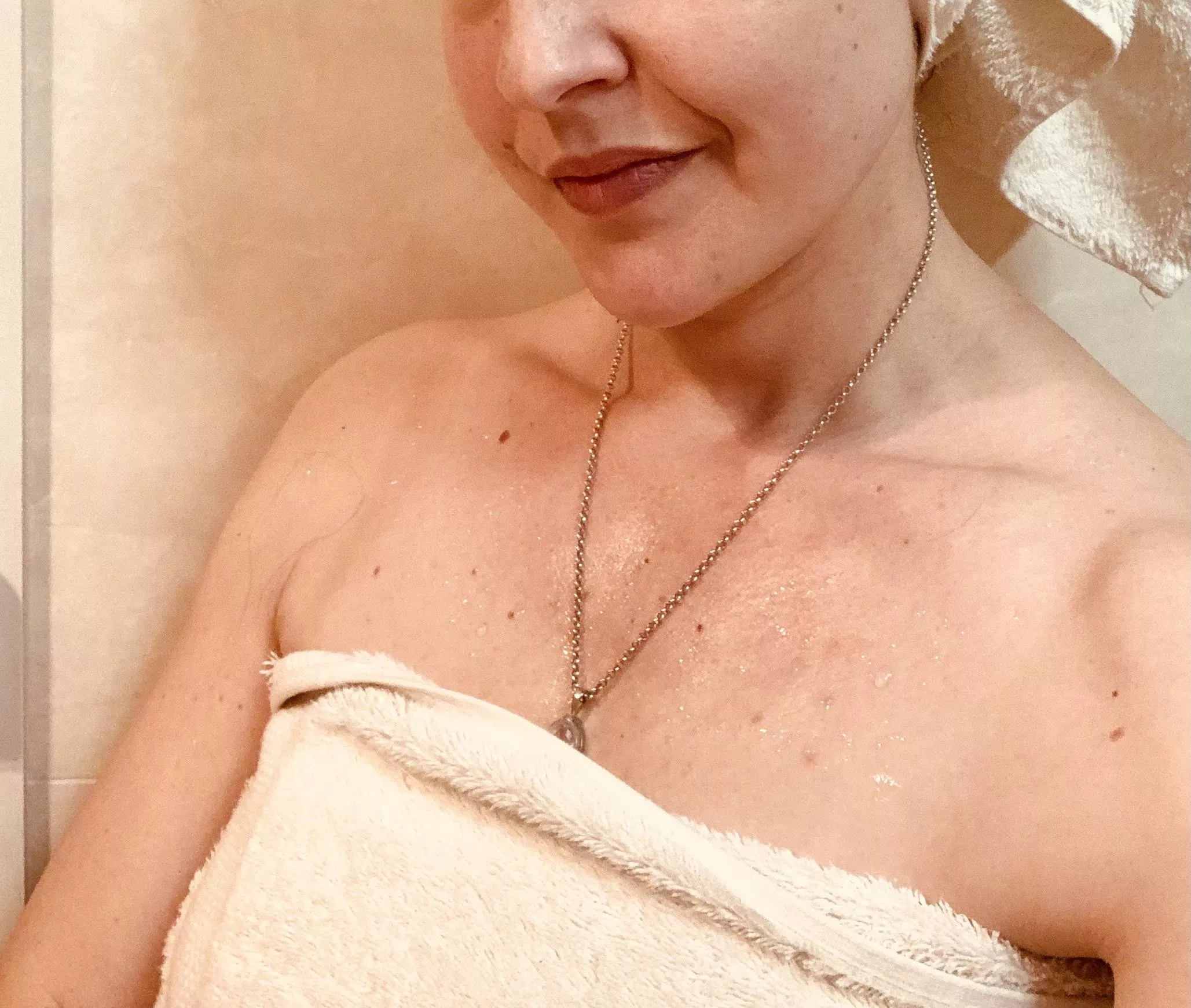 I want to be the first thing you see in the morning and the last thing you think about at night 😘