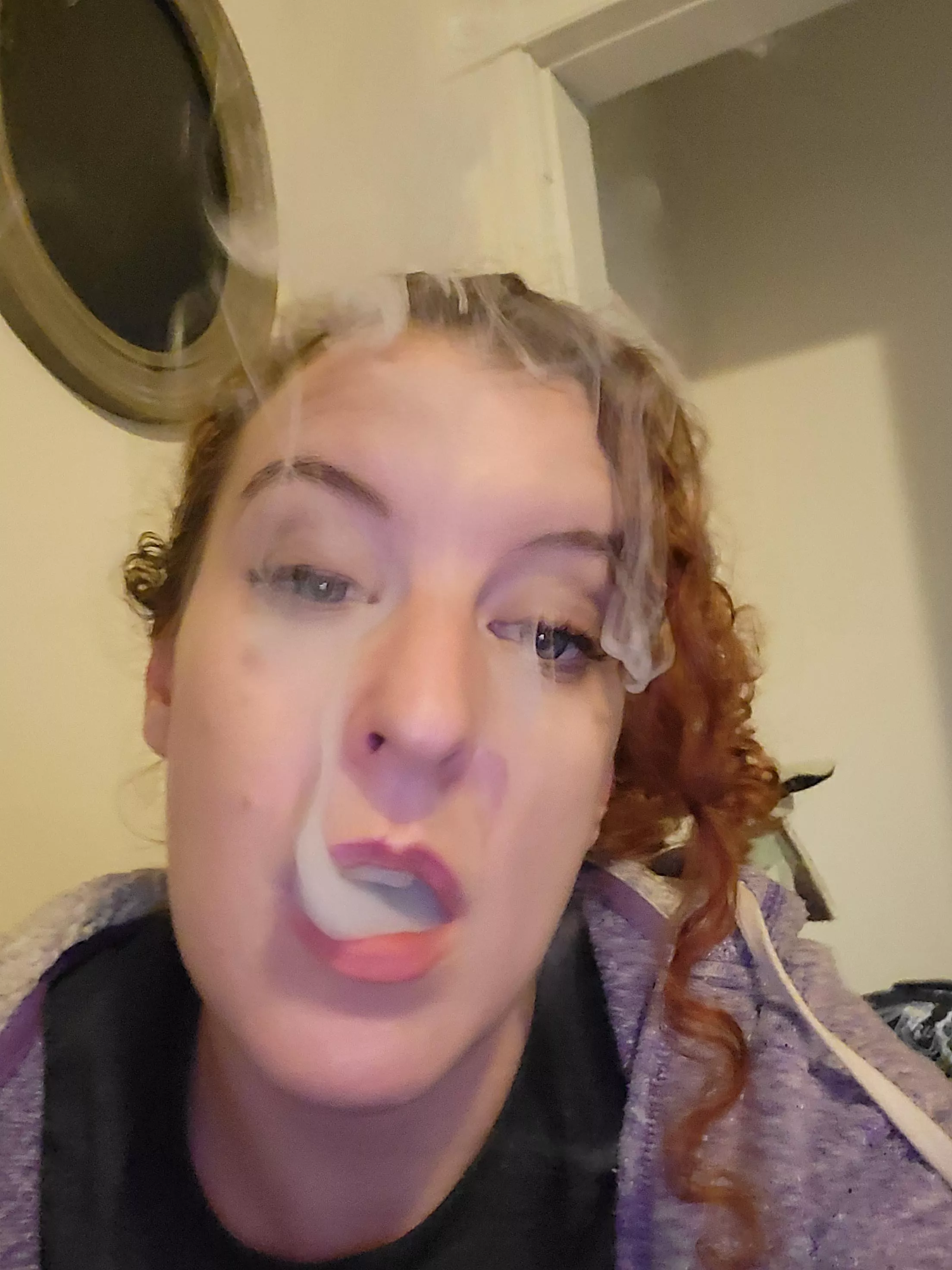 I want to show you my sexy smoking videos, free sub, link in comments