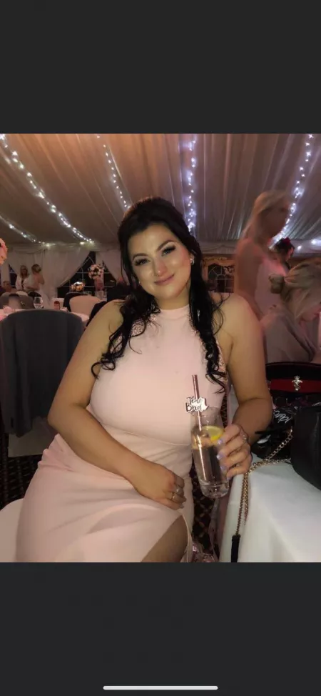 I want you to cum over my slut for her nudes. Kik: bigboy199777